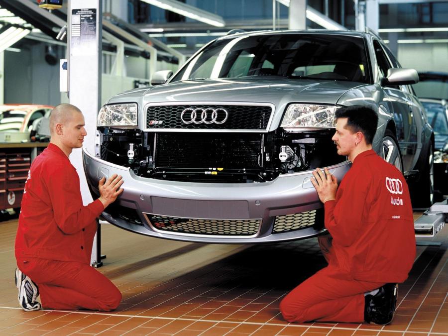  Audi RS6 Avant (4B, C5) 2002 года  (фото 7 из 19)